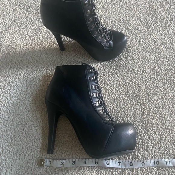 🌸 Ardene 🌸 lace up stiletto booties - Picture 6 of 7